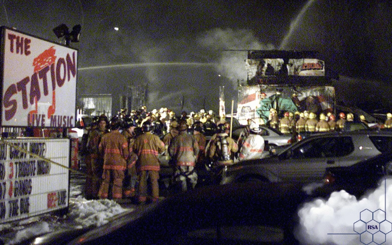 The Station Gece Kulübü Yangını: Anti Panik Kapı Kullanımının Önemi Üzerine Bir Ders